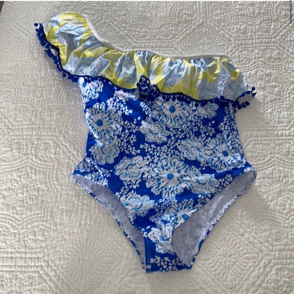Great boutique swim suit. Size Large